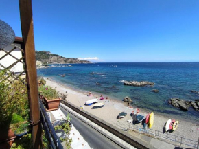 Appartamento Teocle beach, Giardini Naxos